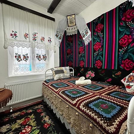 La Madalina Bed and Breakfast Selemet Εξωτερικό φωτογραφία