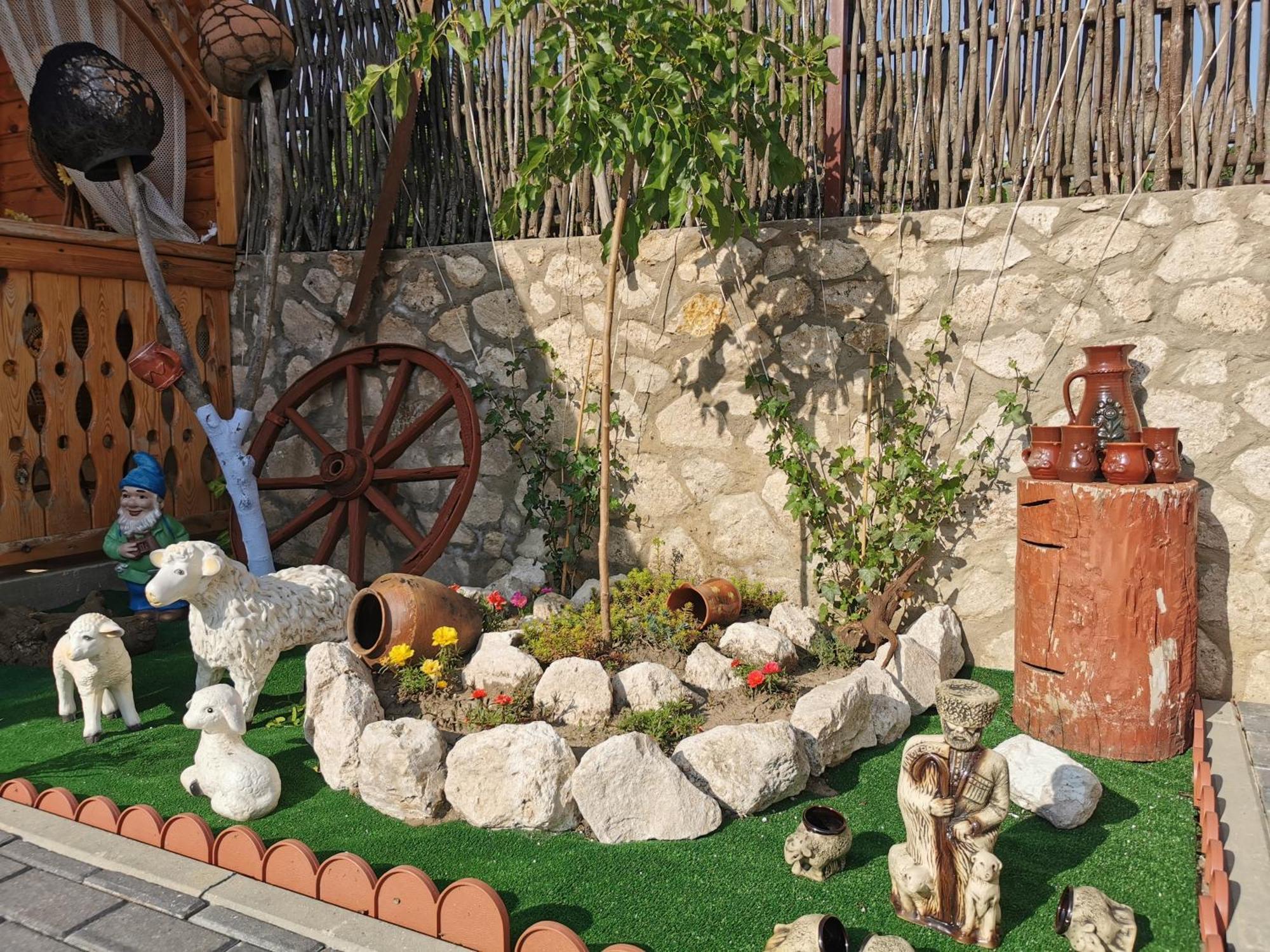 La Madalina Bed and Breakfast Selemet Εξωτερικό φωτογραφία