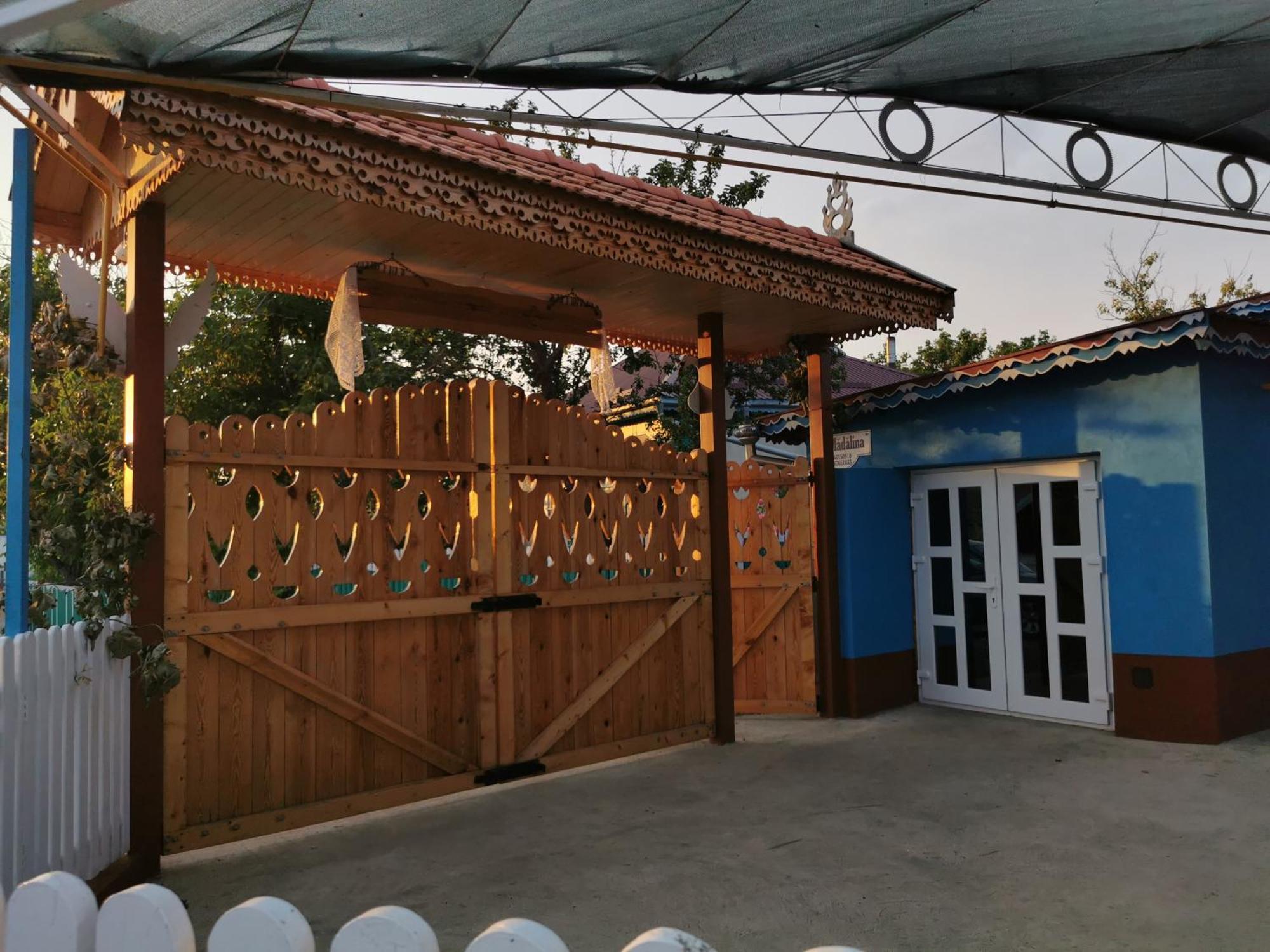La Madalina Bed and Breakfast Selemet Εξωτερικό φωτογραφία