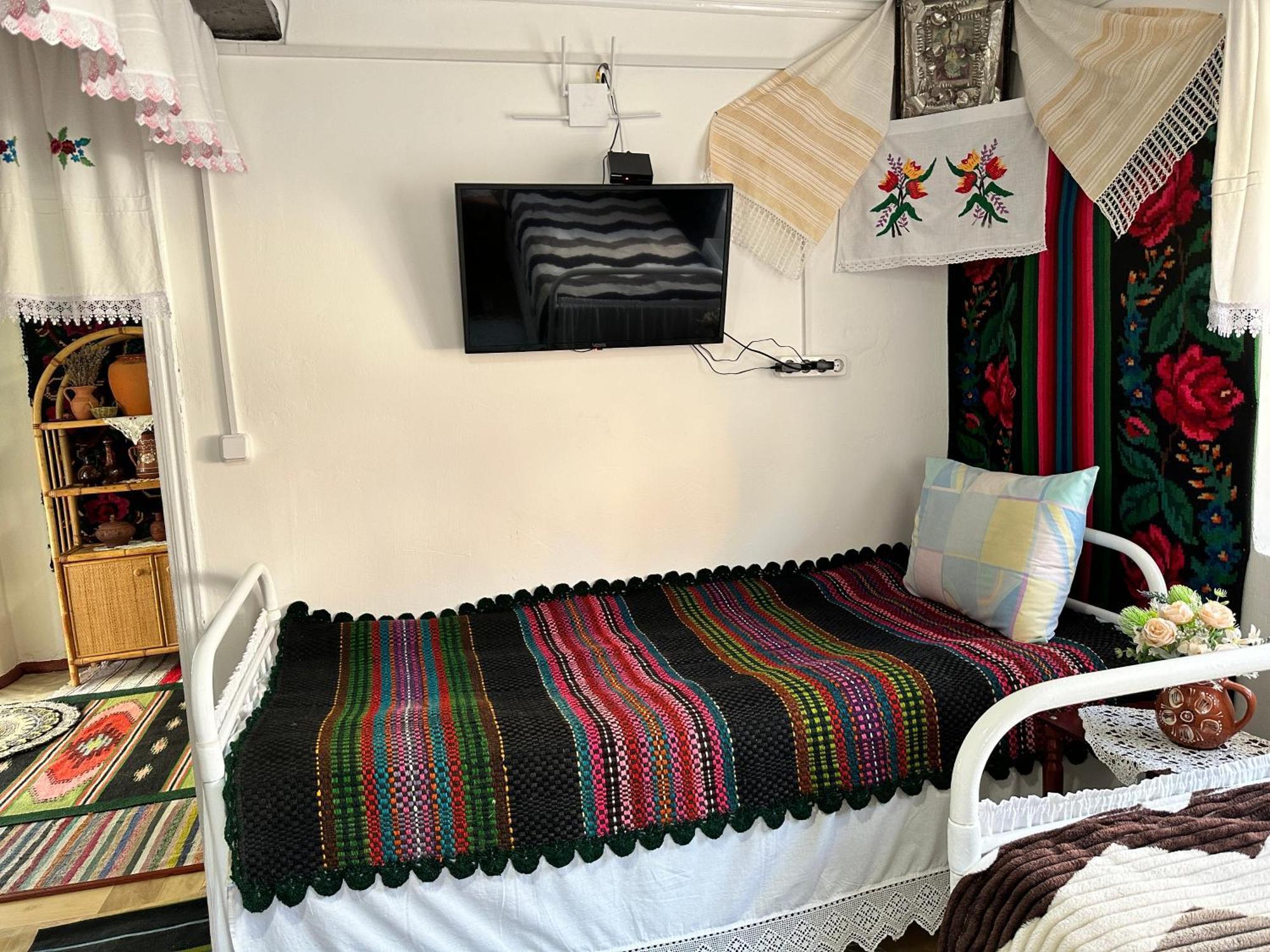 La Madalina Bed and Breakfast Selemet Εξωτερικό φωτογραφία