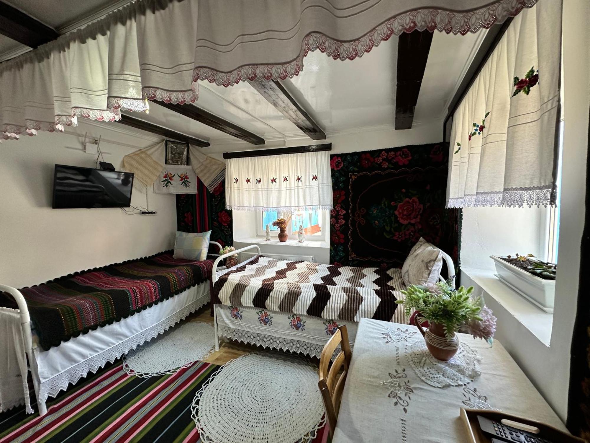 La Madalina Bed and Breakfast Selemet Εξωτερικό φωτογραφία